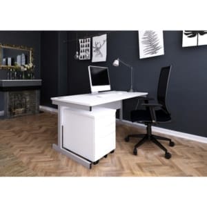 Solo-with-Metal-Ped1 Solo Desk Collection