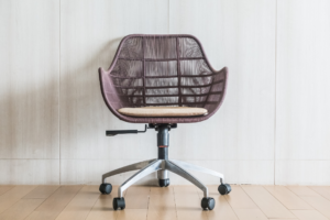 WHAT ARE THE BENEFITS OF A MESH CHAIR?